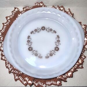 Vintage Dynaware Pyr-O-Rey Milk Glass Pie Dish Brown Floral Wreath 10 Inch 18